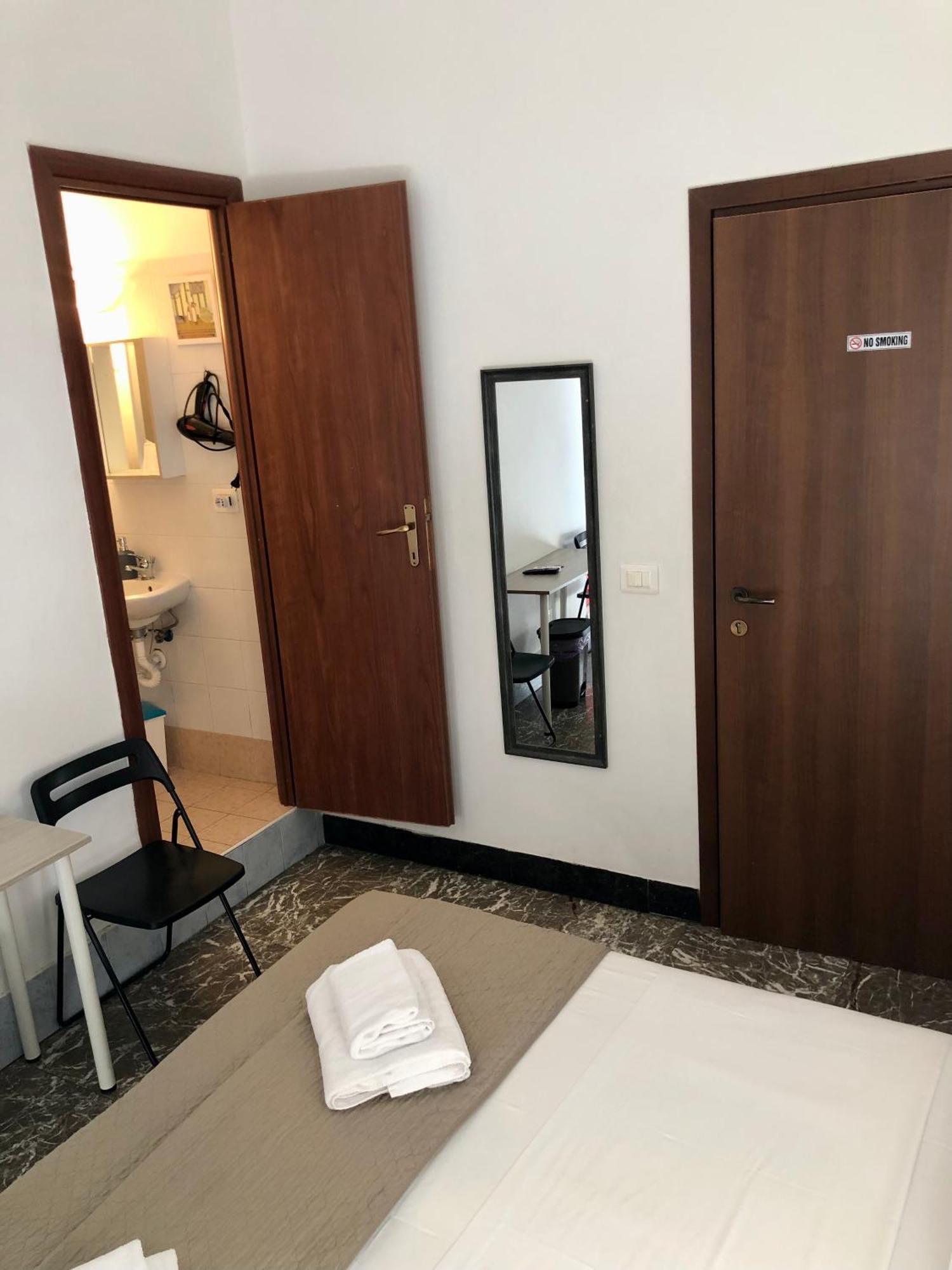 Silton'S Rooms Rome Bagian luar foto